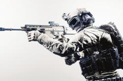 英雄联盟总决赛赛程-引擎轰鸣与热血绝杀，F1新赛季揭幕战与CBA上海队惊天翻盘的时空交响