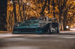 英雄联盟总决赛直播-埃菲尔铁塔的影子，压住了温布利的草坪