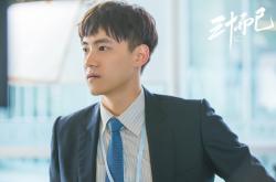 英雄联盟总决赛2025-这是一篇为您定制创作的文章