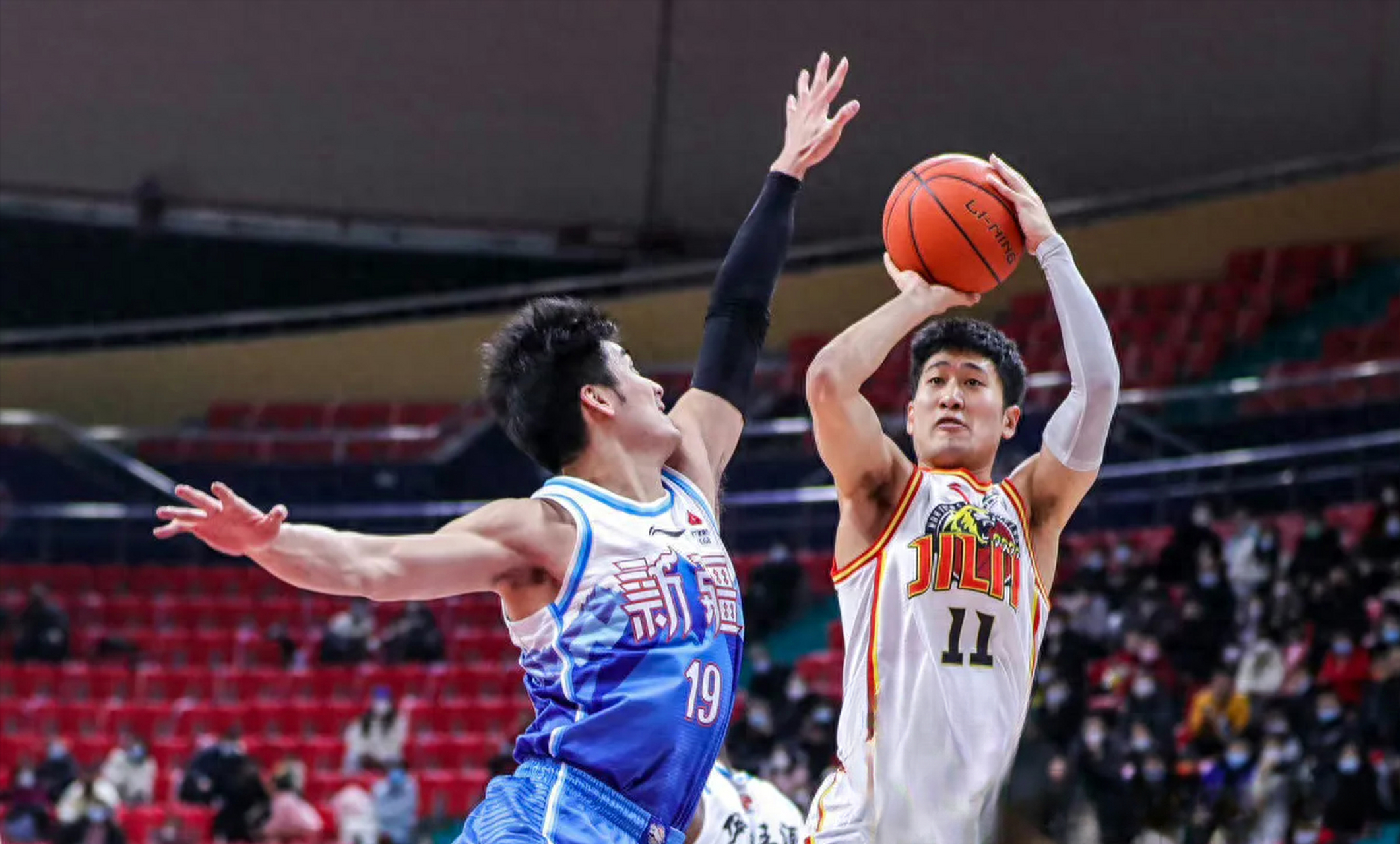 辽宁男篮客场力克吉林，保持不败