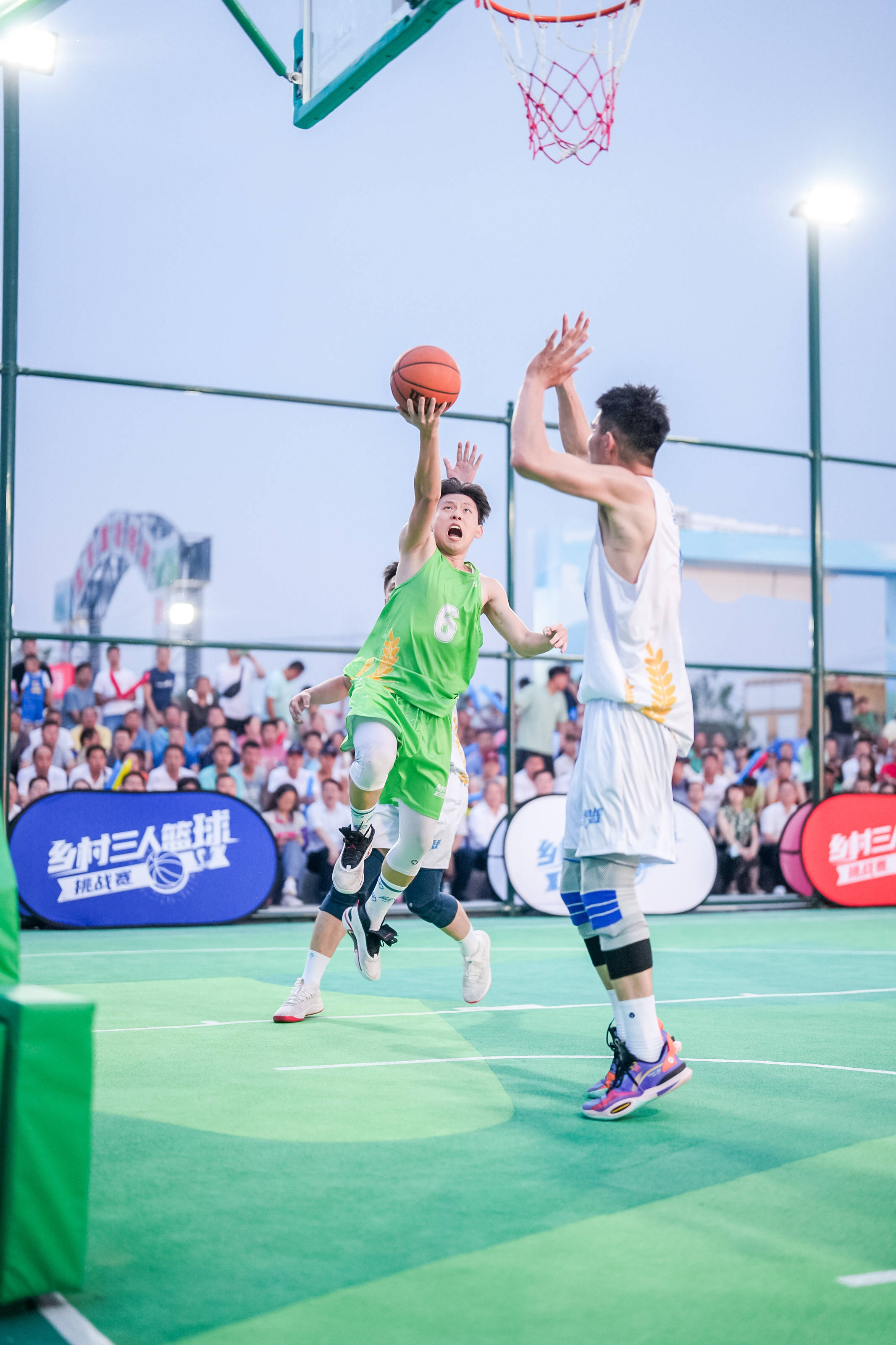 纪实篮球：赛场上的点滴故事！的简单介绍