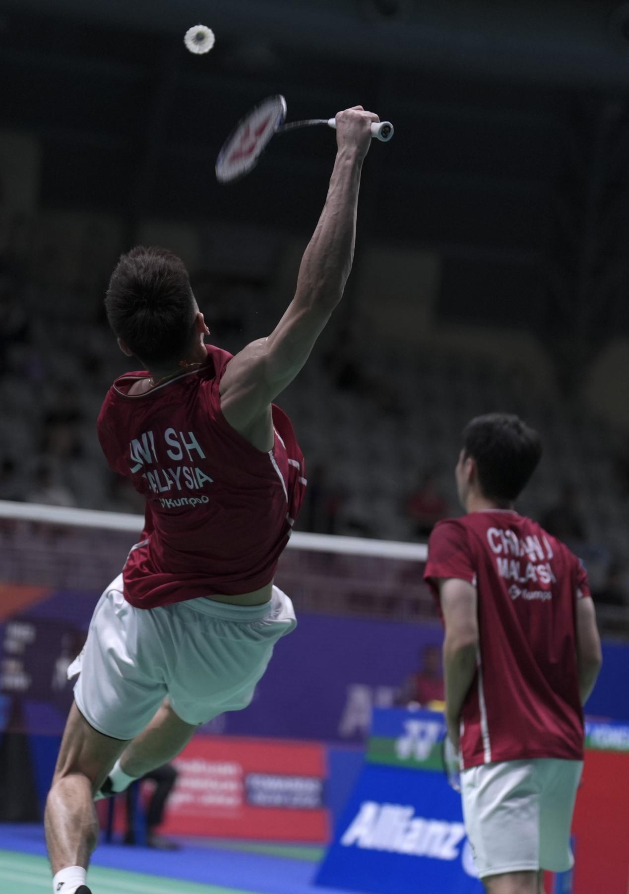 马来西亚队逆转泰国队，郑思维点燃赛场的简单介绍