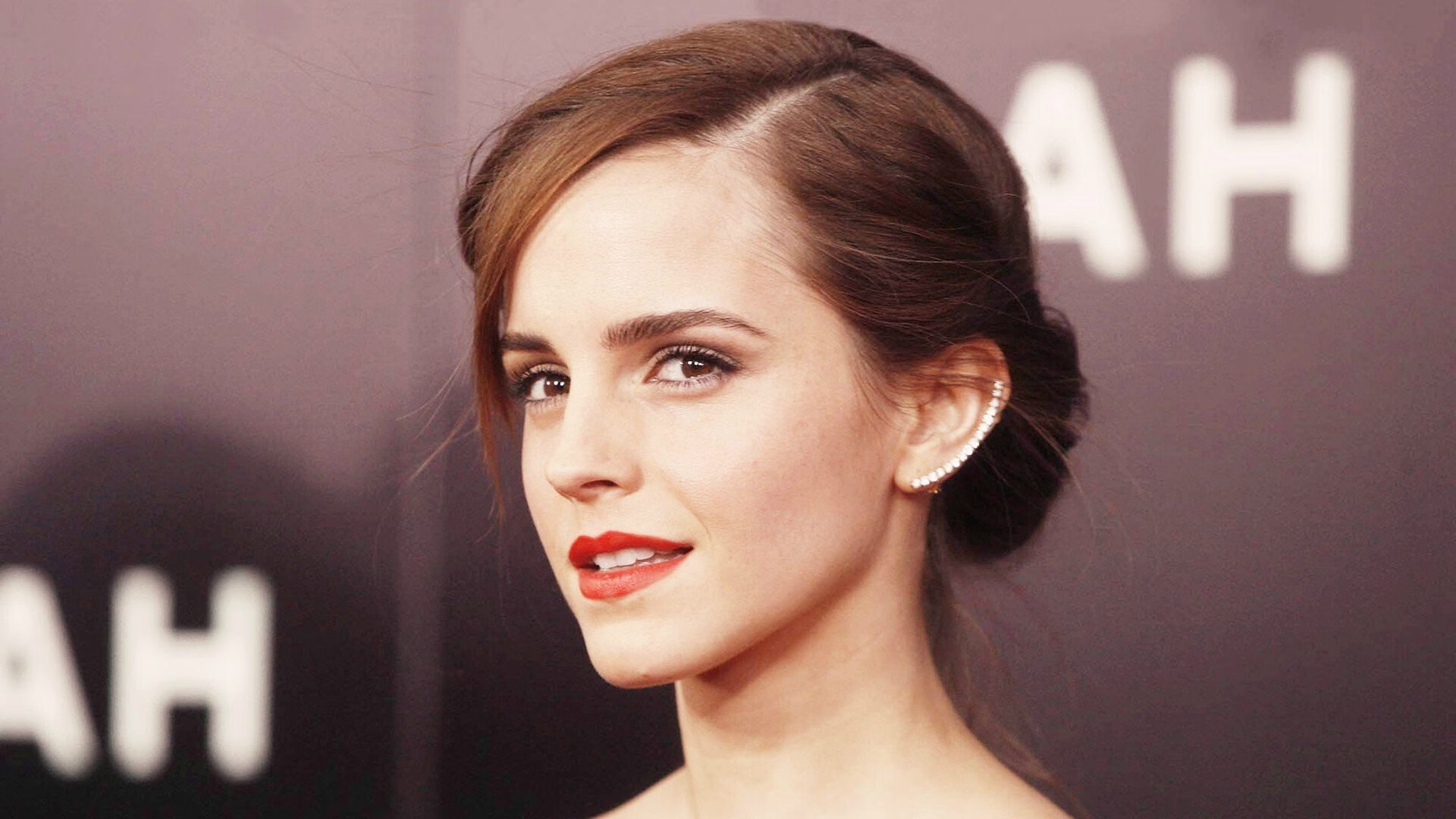 玻利维亚全明星队踏平曼联，斯通斯教科书级表现铸就跨界奇迹